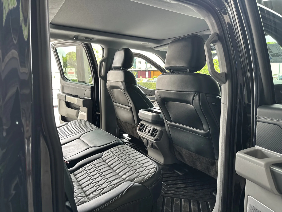 Ford Lobo 3.5 Doble Cabina Plinum Limited At - Imagen 13