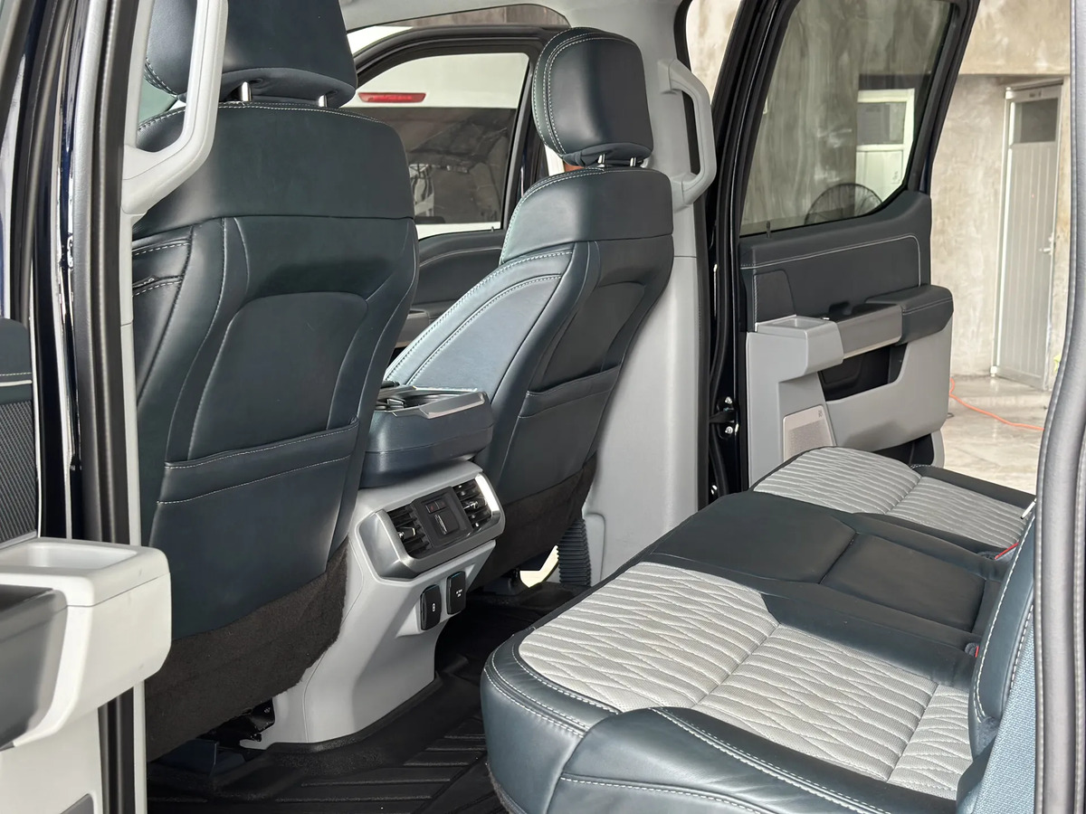 Ford Lobo 3.5 Doble Cabina Plinum Limited At - Imagen 11